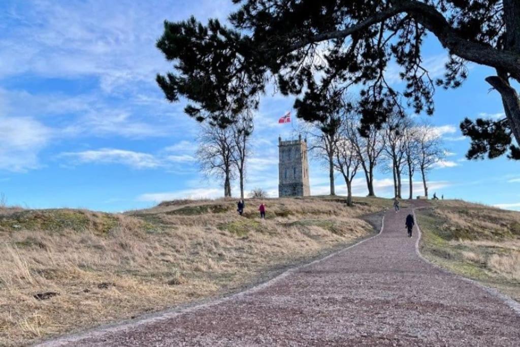 Sjarmerende I Hjerte Av By Tønsberg