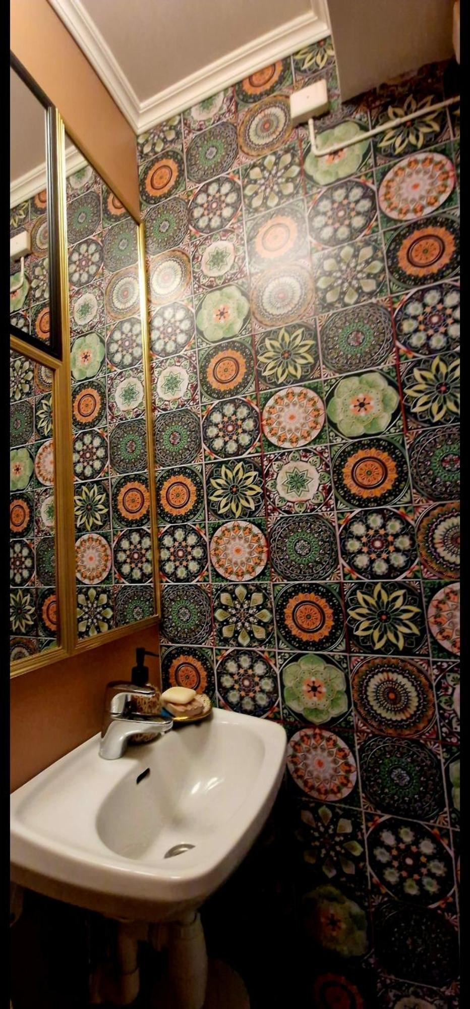 Sjarmerende I Hjerte Av By *